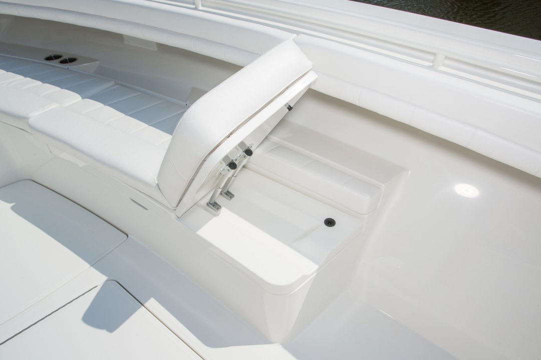 Regulator 41 Center Console Bluewater Yacht Sales